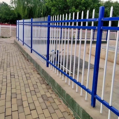 안마당 PVC는 ODM OEM을 방어하는 갈바나이징 강철 말뚝 울타리를 코팅했습니다